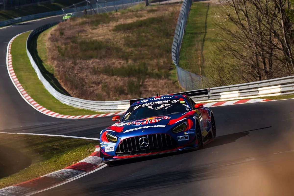 Russell sobre el futuro de Verstappen: "Ya lo ha conseguido todo"